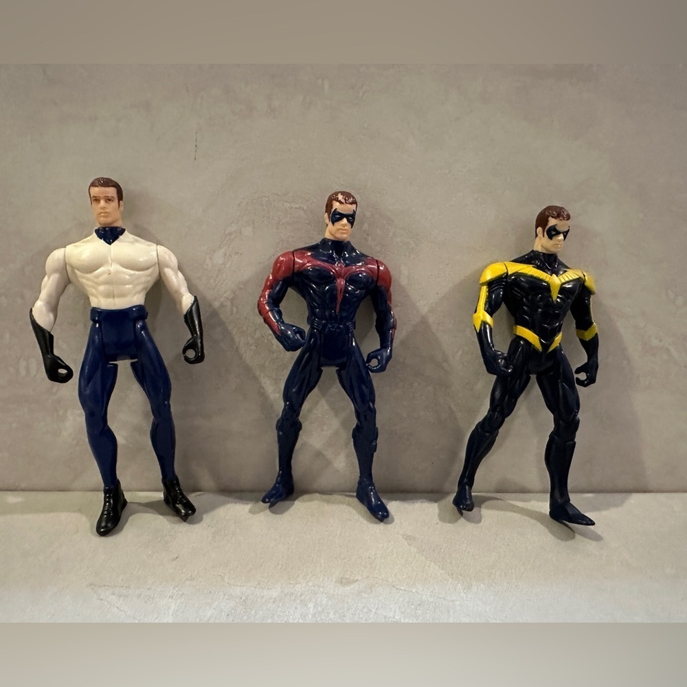 Lot Of 3 Batman & Robin Figures Redbird Cycle Iceboard Robin Razor Skate